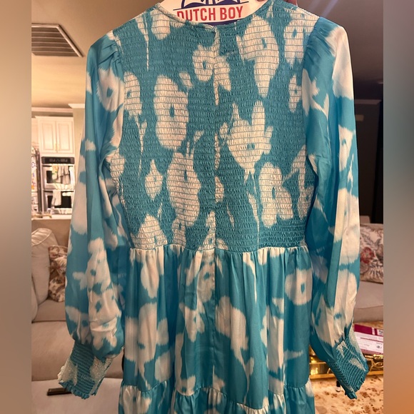 Beautiful Tuckernuck Turquoise and White Smocked dress! - Picture 2 of 3